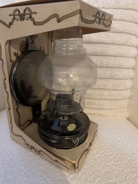 Vintage Lamplight Farms Oil Lamp